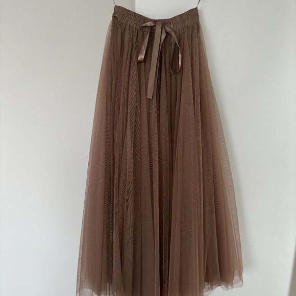 Dreamy chocolate midi length tulle skirt - Picture 4 of 7
